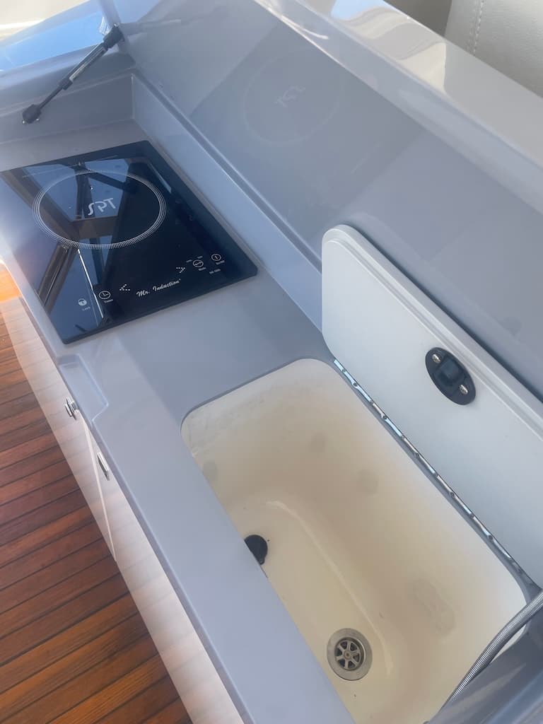 2015 Faeton 36 Formentera Marine Air A/C system