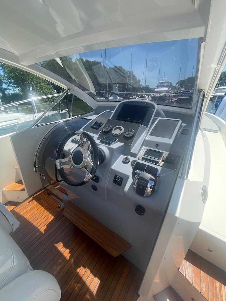 2015 Faeton 36 Formentera starboard profile on Lake Erie