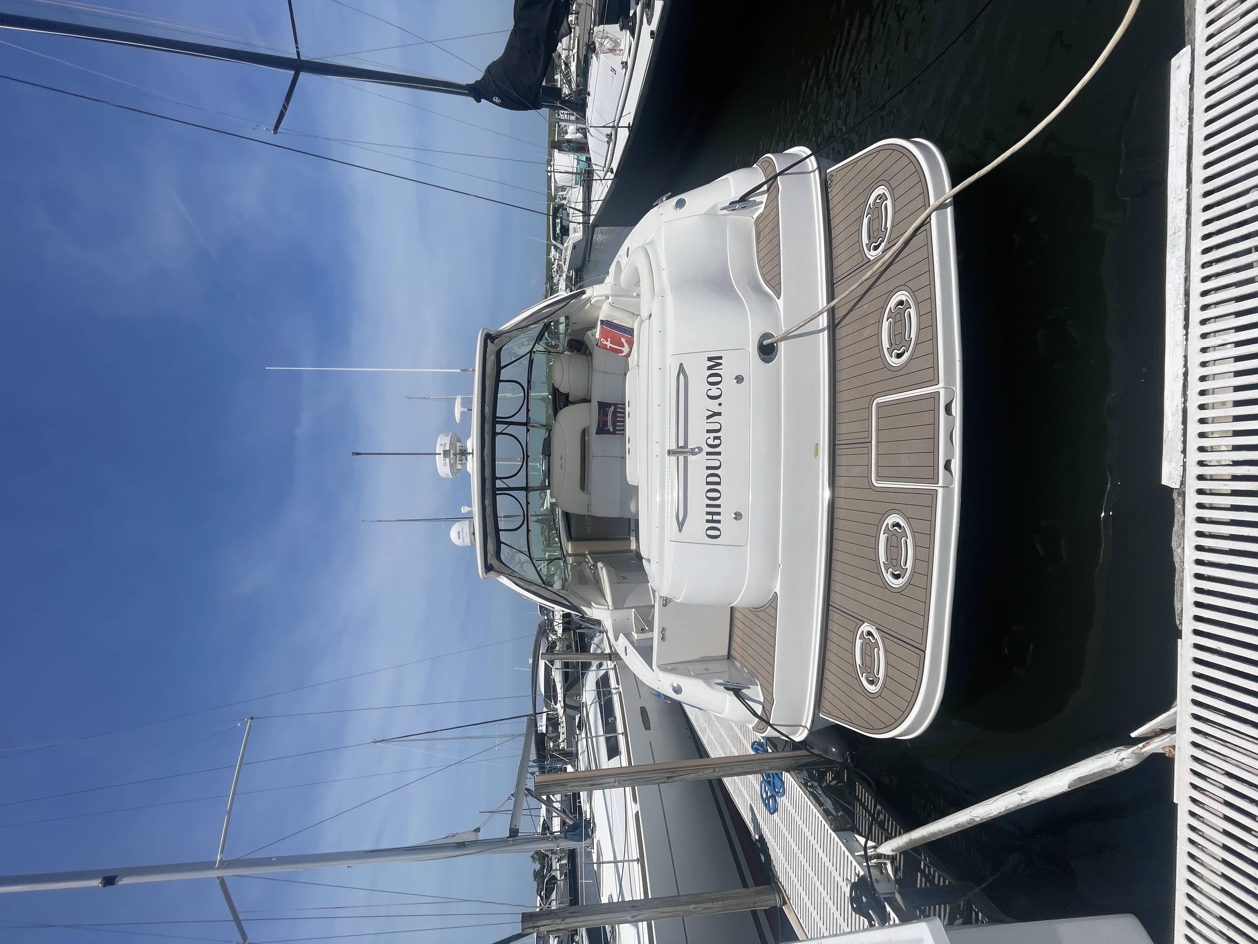 2001 Sea Ray Sundancer 460 bow view