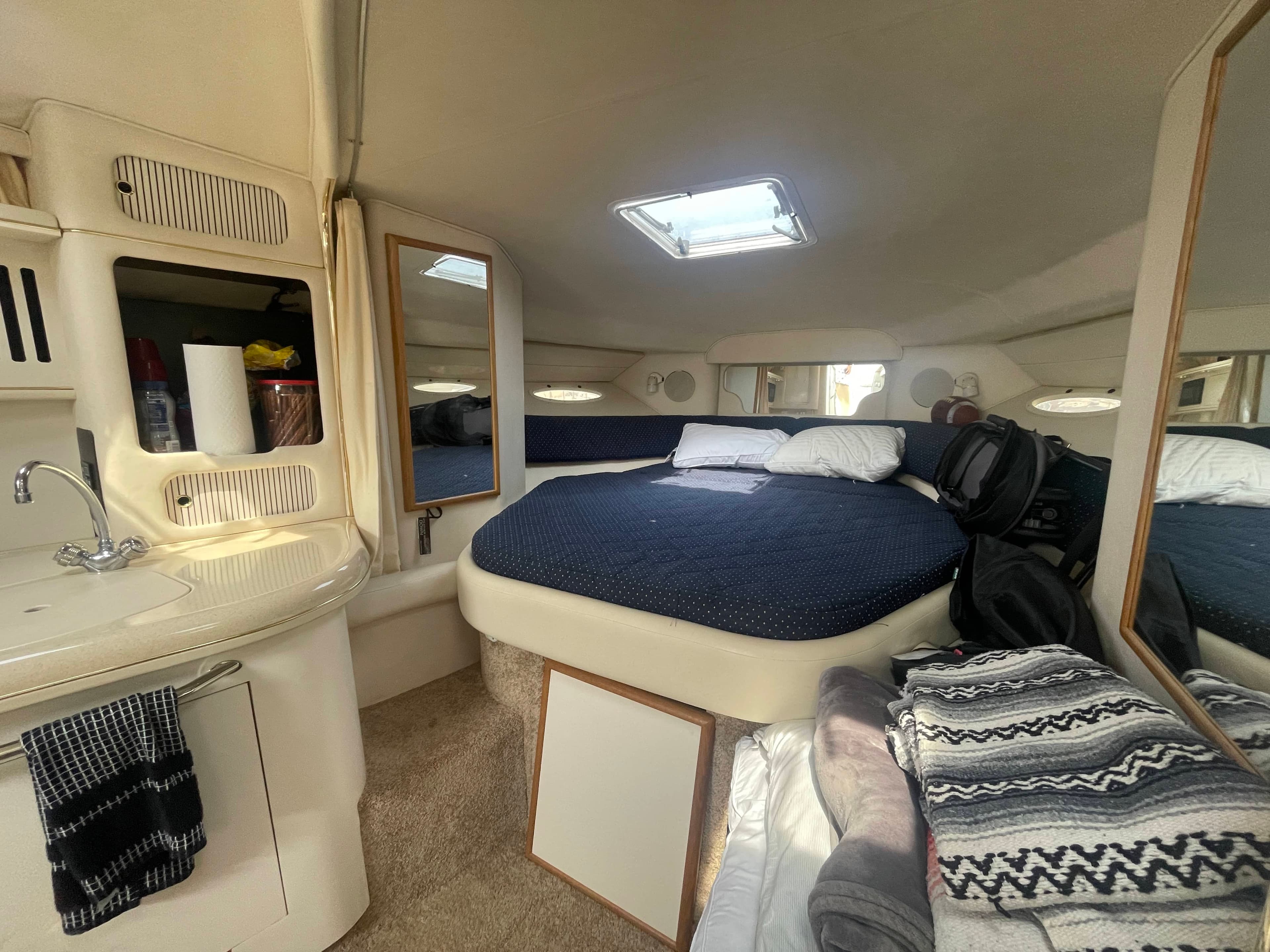 1999 Sea Ray Sundancer 340 port side view in Cleveland marina
