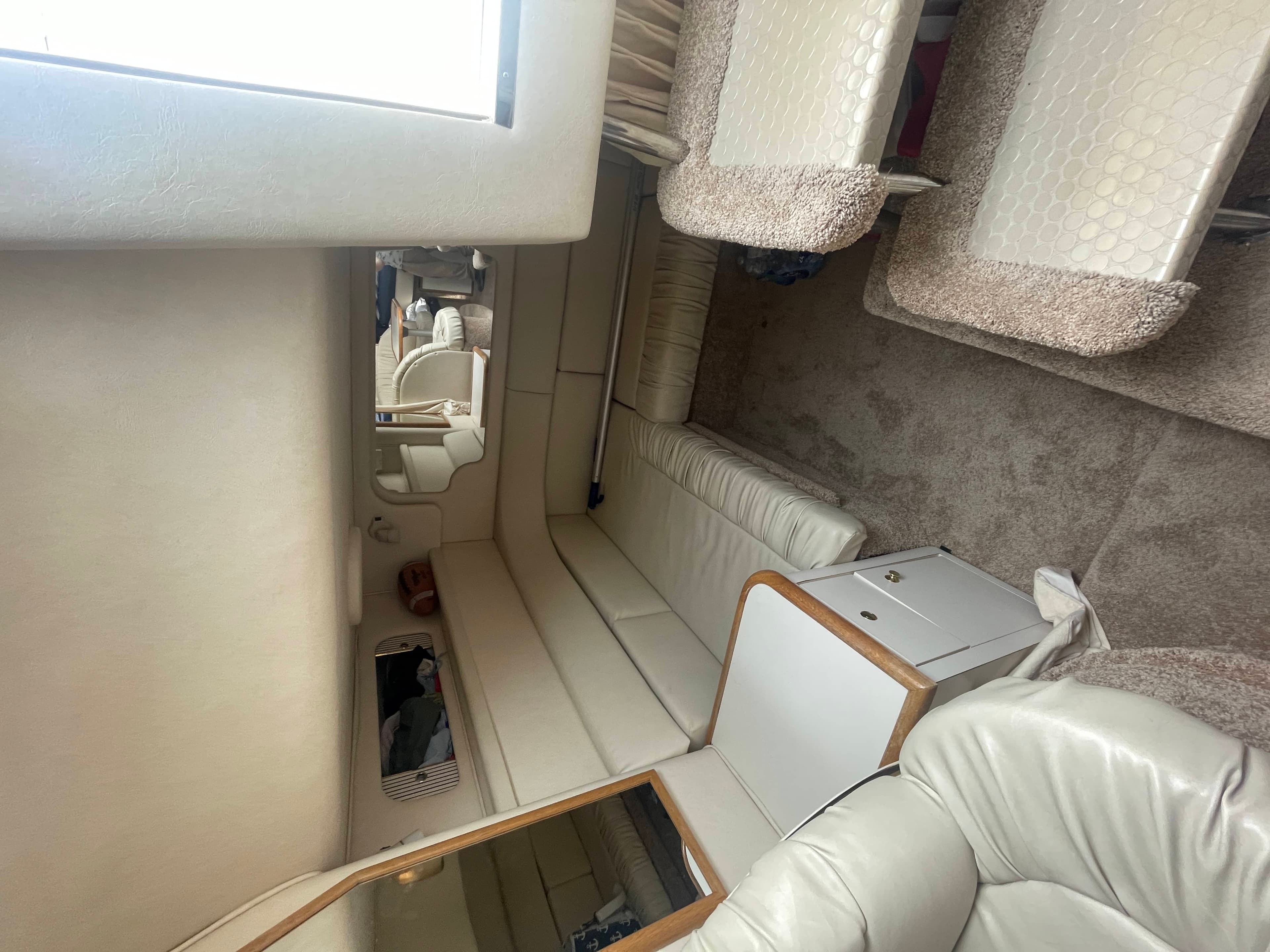 1999 Sea Ray Sundancer 340 cockpit seating and stereo speakers