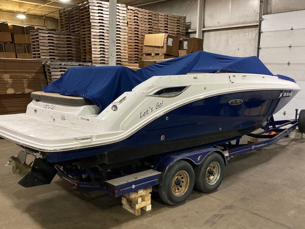 2022 Sea Ray 250 Bow Rider cockpit and helm station with Mercruiser 6.2 engine