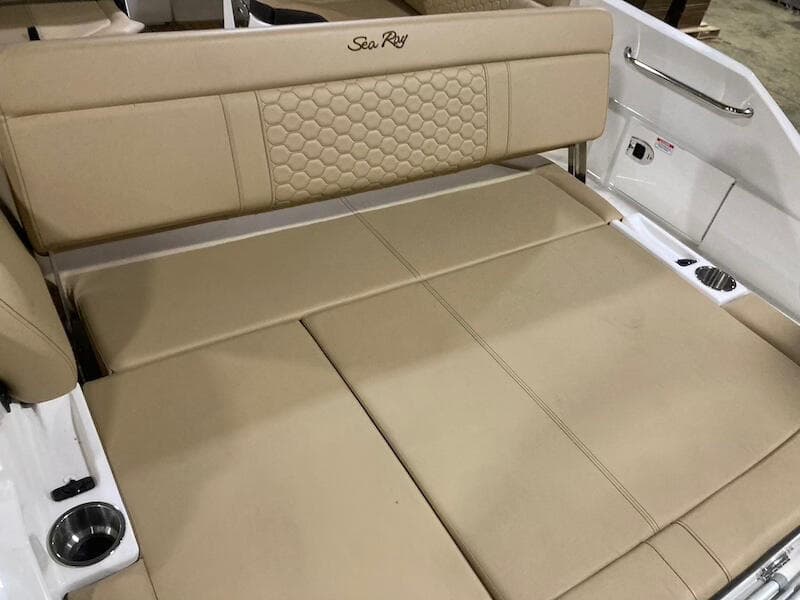 2022 Sea Ray 250 Bow Rider on tandem axle trailer