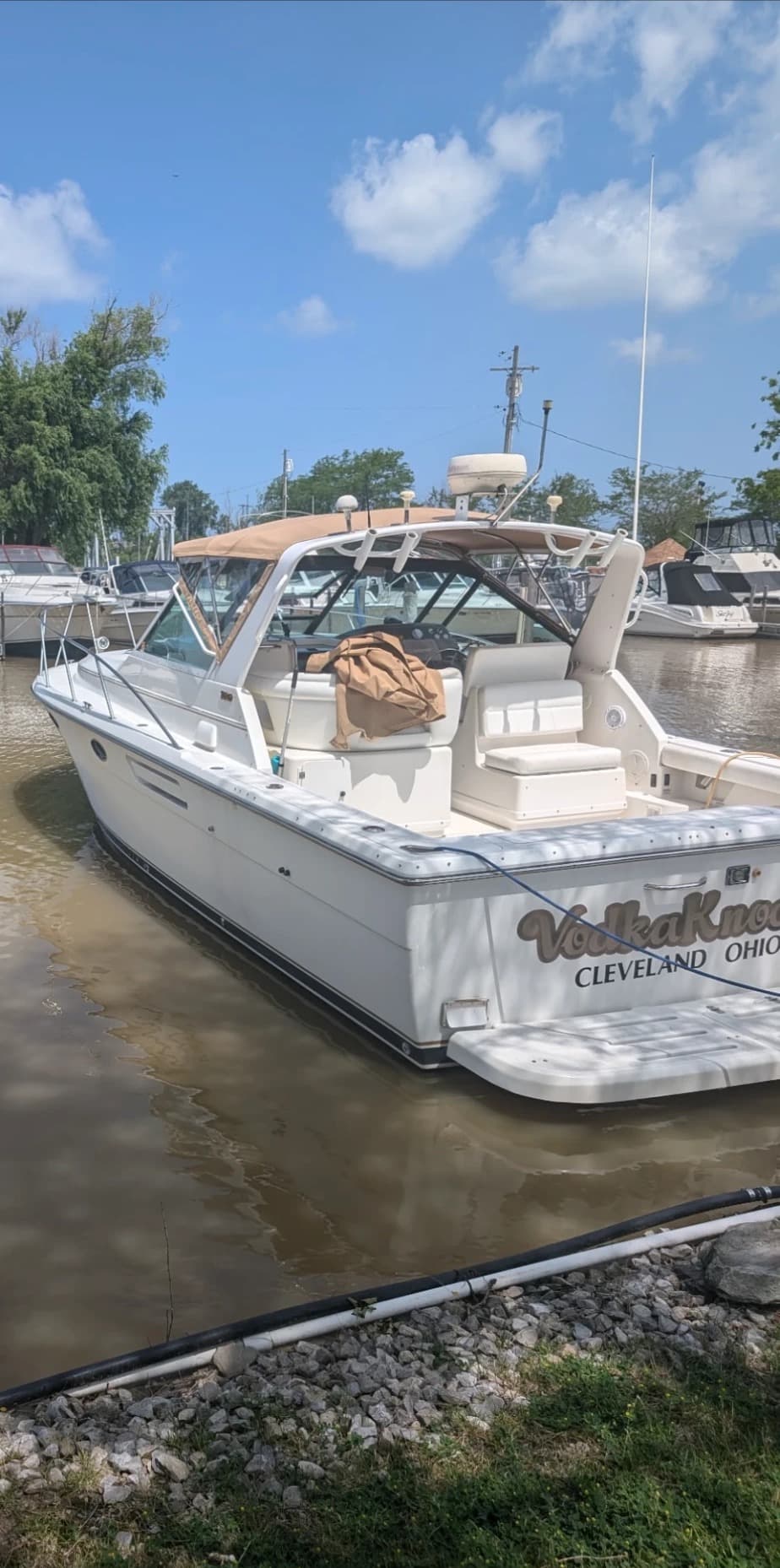 1999 Tiara 3100 Open port stern quarter with arch, radar, and Bimini top, for sale in Lorain, Ohio on Lake Erie