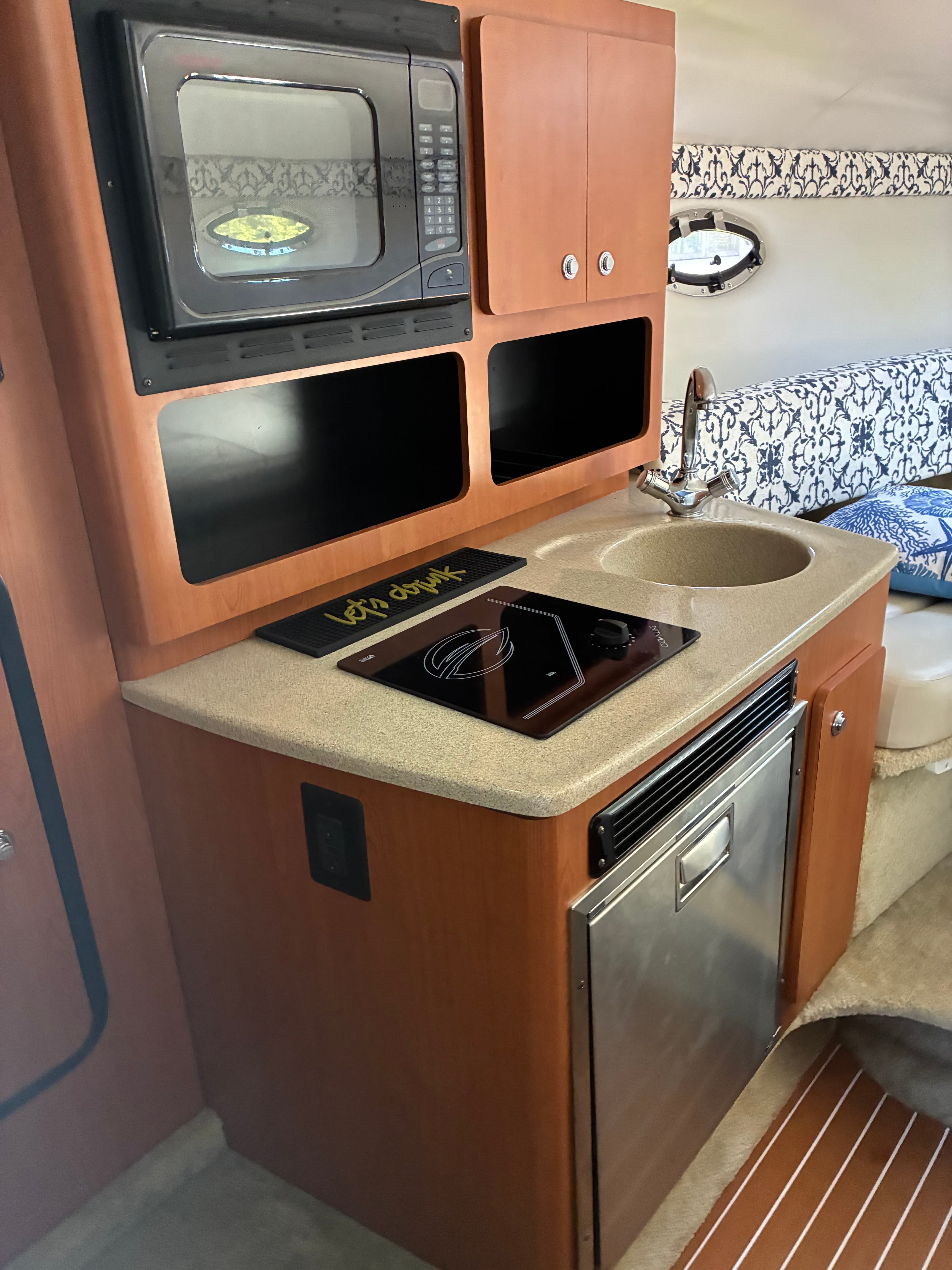 2005 Crownline 270CR galley microwave and storage