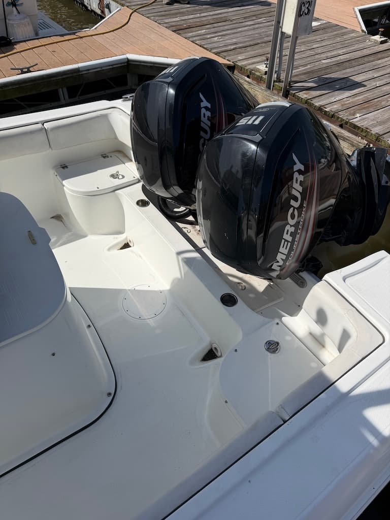 2017 Clearwater 2300 Center Console twin Mercury 115HP outboard closeup